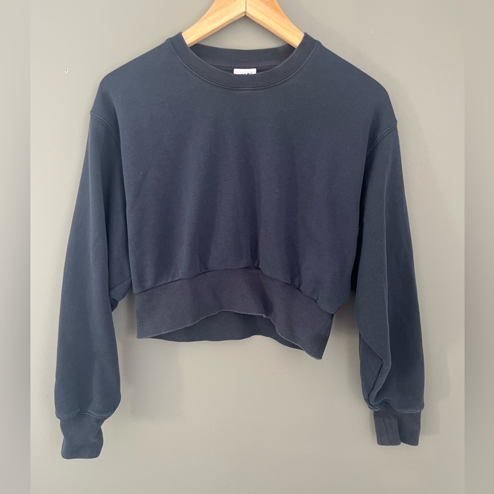 TNA navy blue Cropped Sweatshirt. It isn’t sold anymore!!